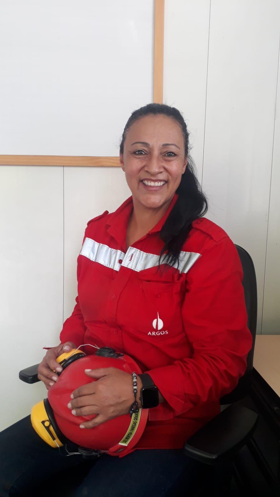  Luz Vanegas Conductora de camión mezclador