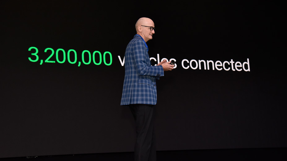 Foto de Neil Cawse durante su presentación en Connect 2023