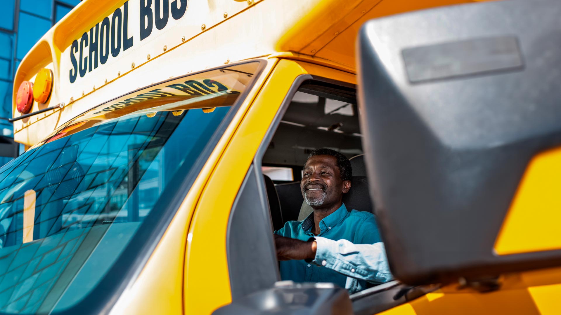 school bust driver image