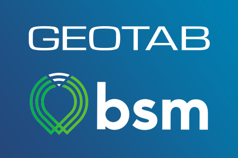 Logo Geotab e BSM su sfondo blu.